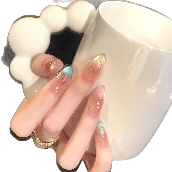Glitzernde Ombre-Nagelerweiterungen Karnz
