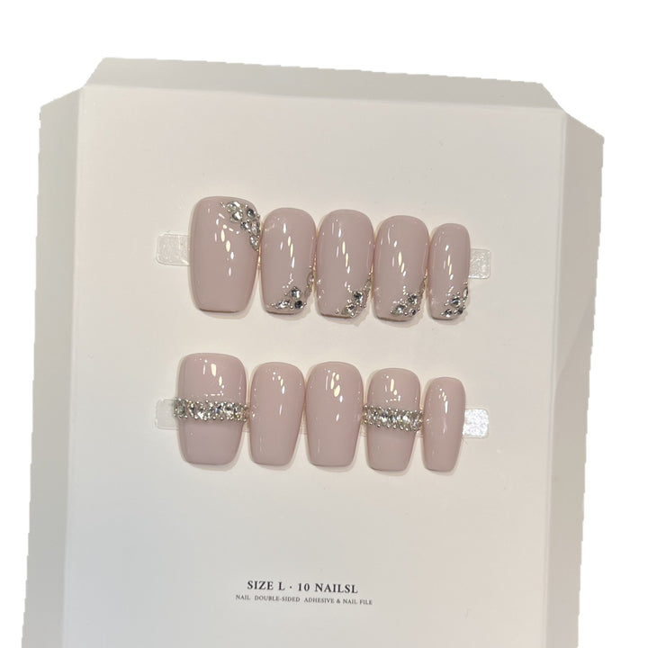 Luxuriöser mit Strass verzierten Press-On Nagelset Karnz