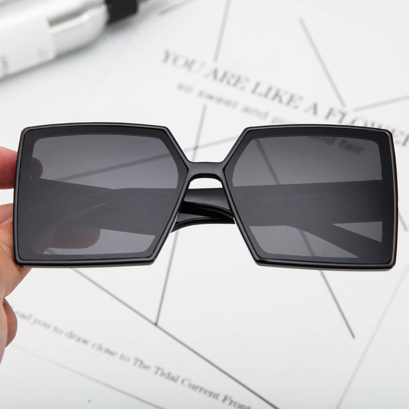 Damen Modische oversized Sonnenbrille im modernen Hexagon-Design Karnz