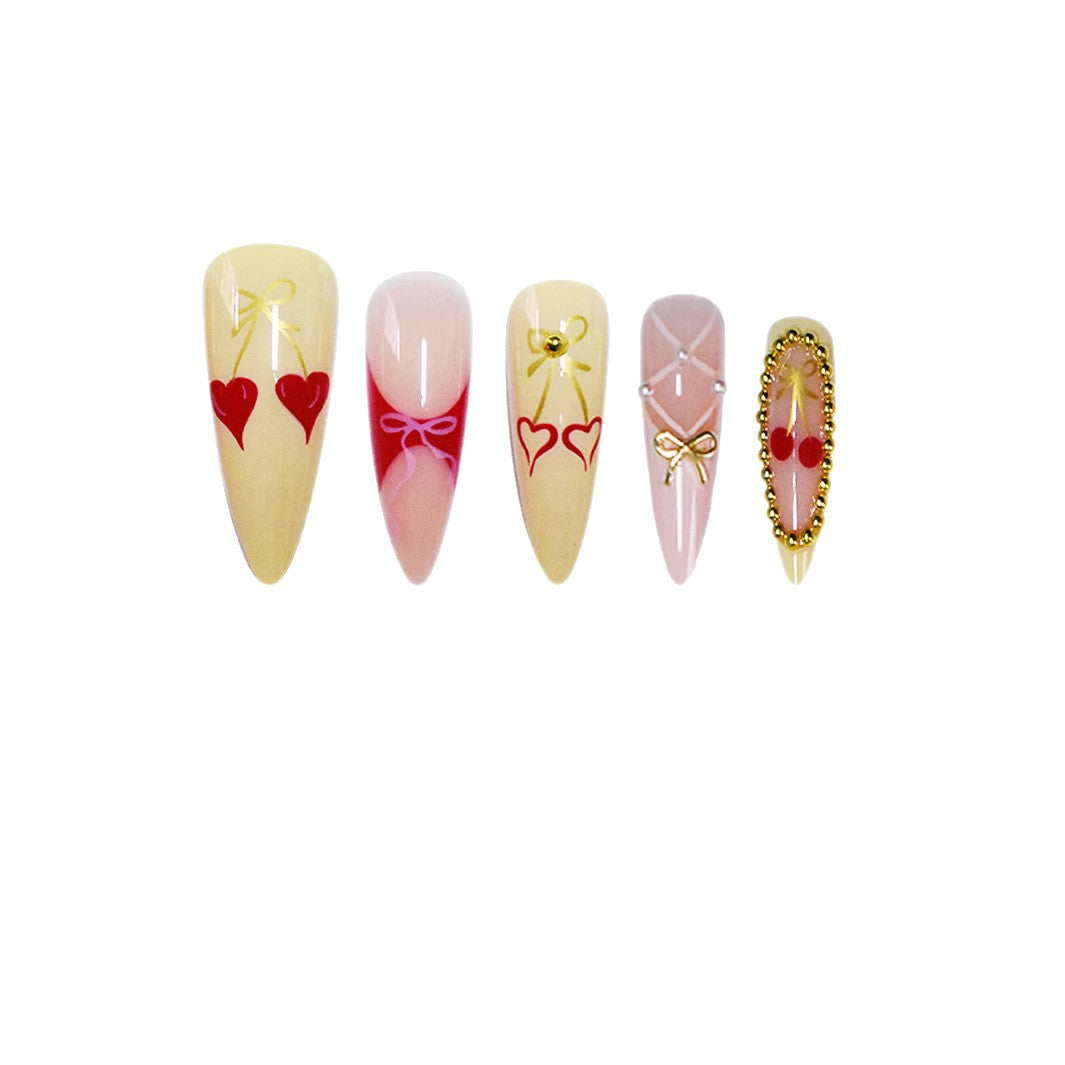 Künstlerische Nagelverlängerungen Karnz