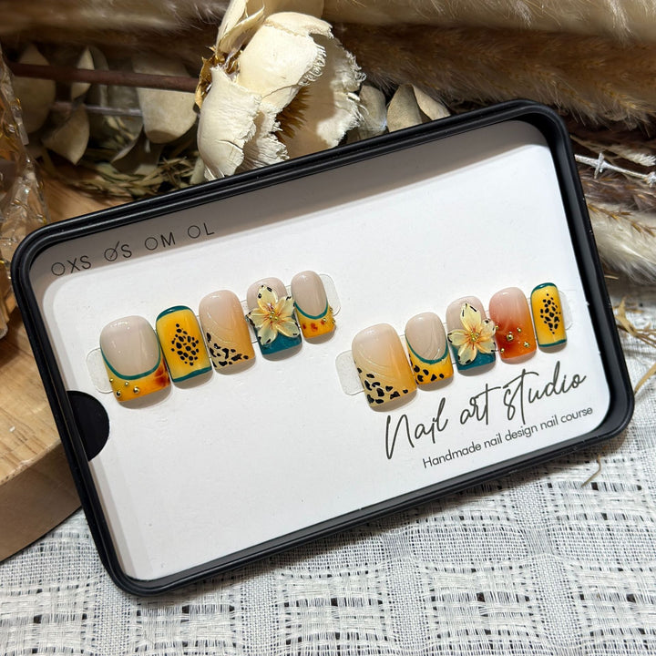 Blumenmotiv Press-On Nagelkunst Set Karnz