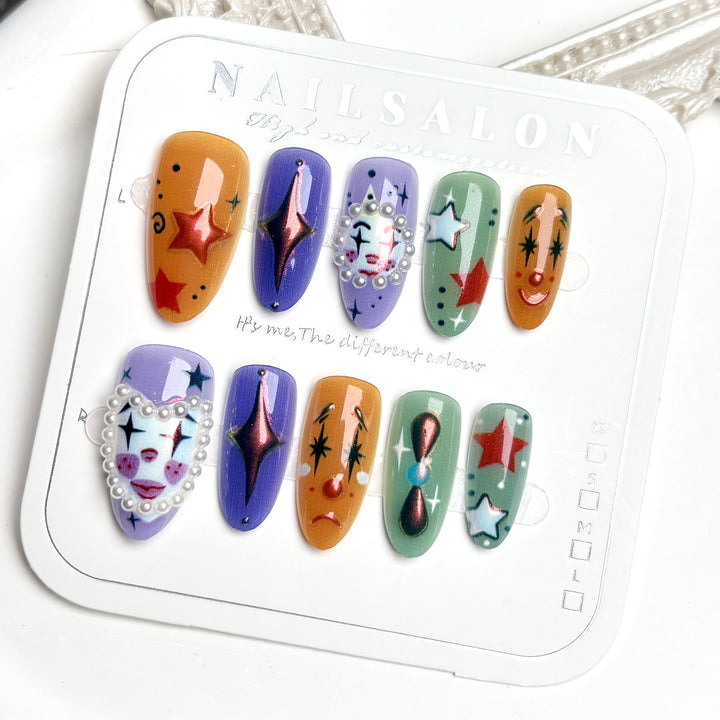 Künstlerischer Press-On Nagelset mit einzigartigen Designs