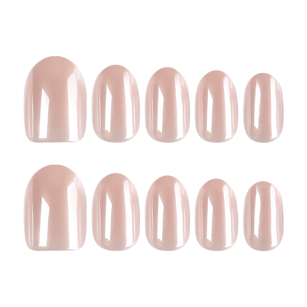Elegante Gel-Nägel mit natürlichem Glanz Karnz