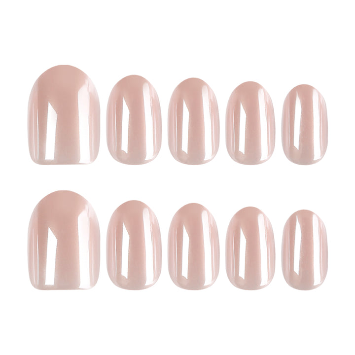 Elegante Gel-Nägel mit natürlichem Glanz Karnz
