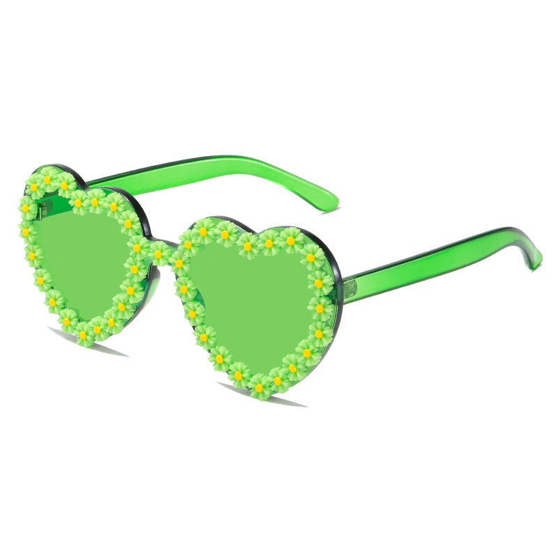 Damen Liebesförmige Sonnenbrille mit floralen Verzierungen Karnz