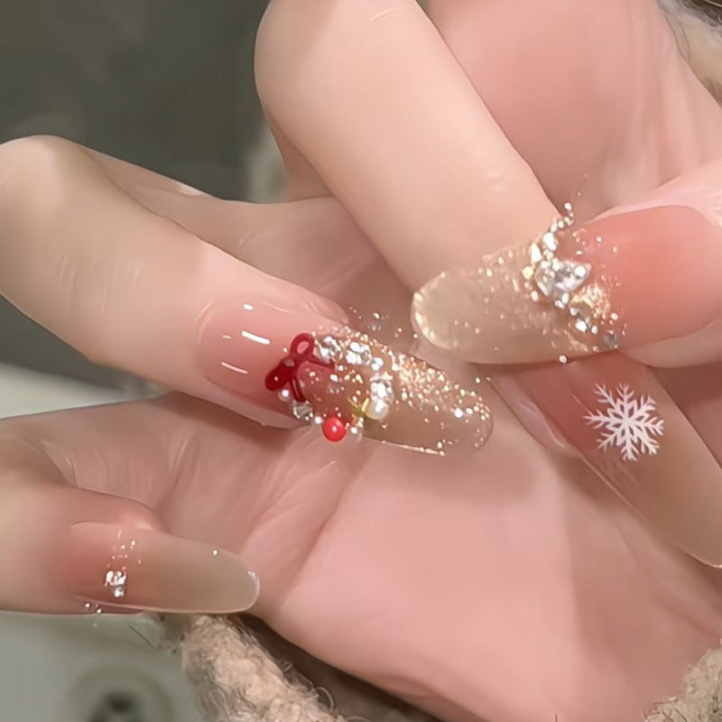 Kunstnagelset mit festlichem Design Karnz
