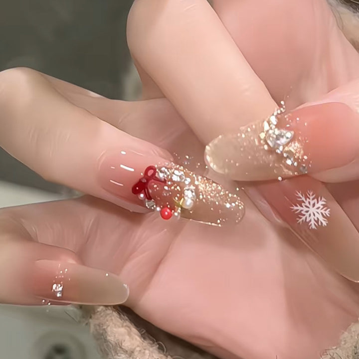 Kunstnagelset mit festlichem Design Karnz