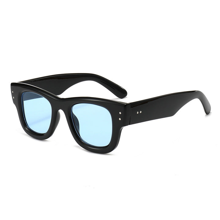 Retro-inspirierte auffällige Rahmen-Sonnenbrille Karnz