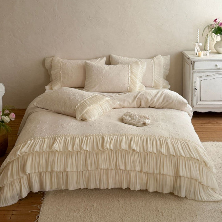 Bettwäsche-Set mit gesteppter Jacquard-Struktur und Plissee-Rüsche