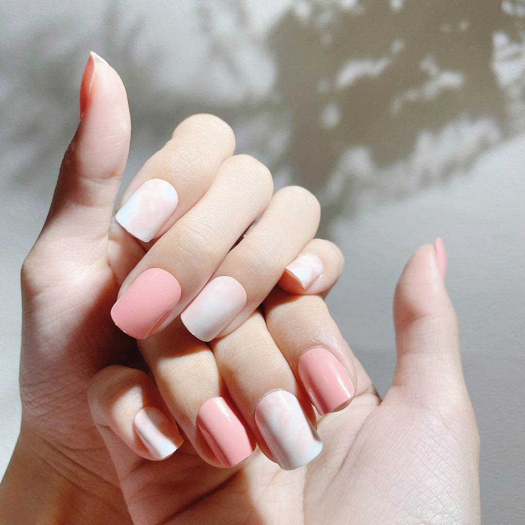 Press-On-Nagelset mit Marmor-Effekt