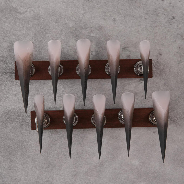 Scharfe Stiletto Nagelverzierungen