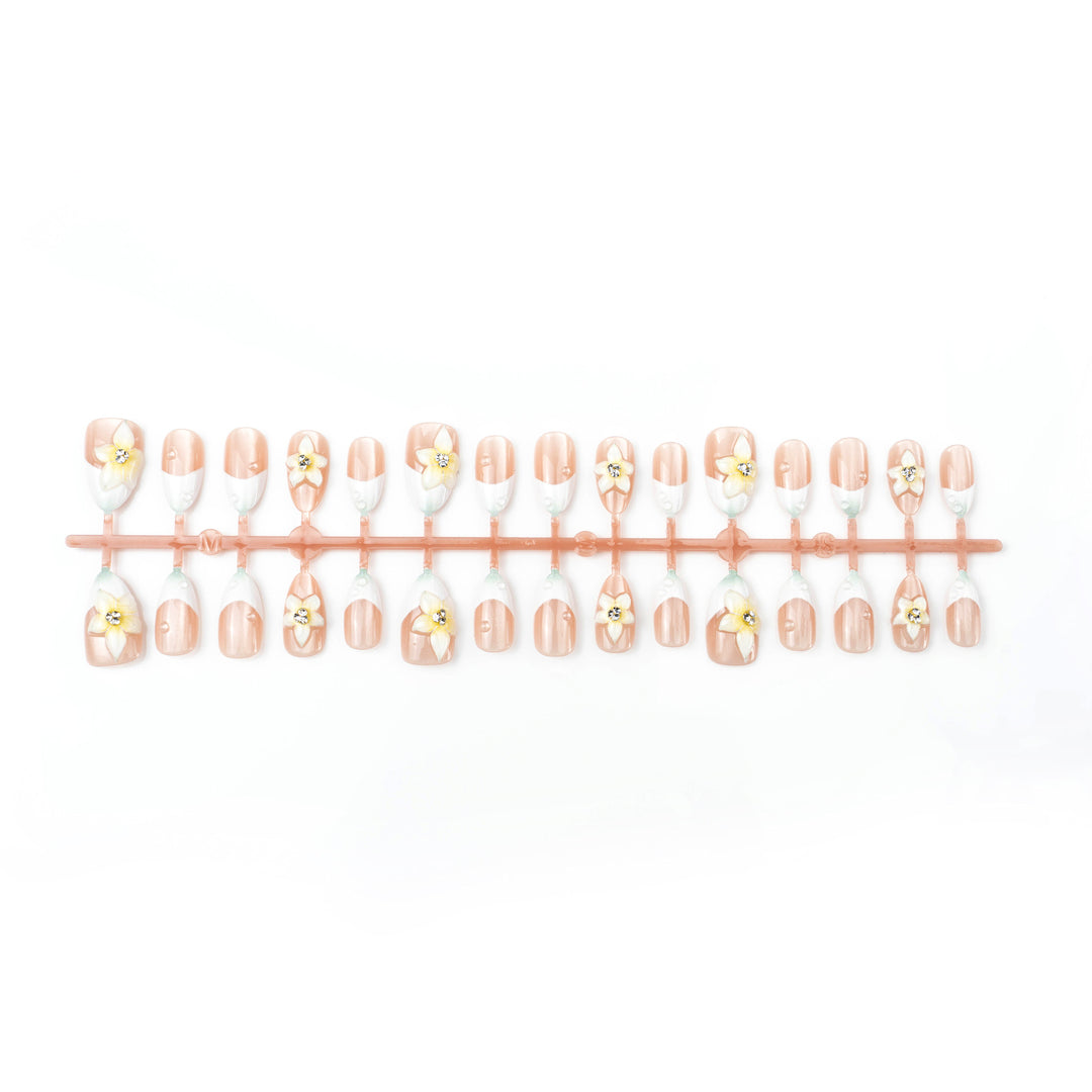 Elegantes Blumenakzent Press-On Nagelset
