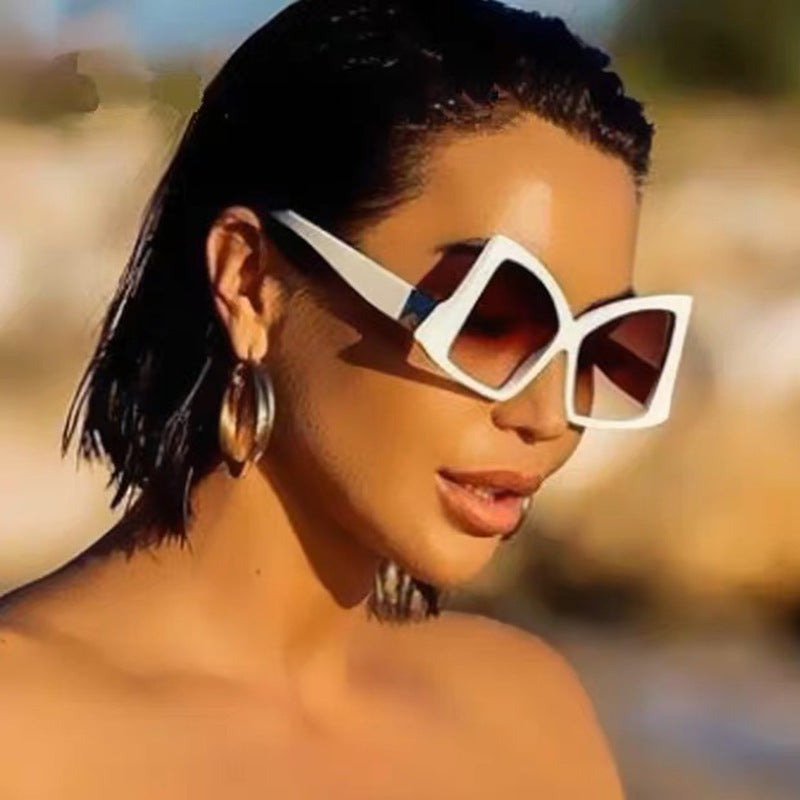 Damen oversized Sonnenbrille mit elegantem quadratischen Rahmen und schützendem UV-Schutz Karnz