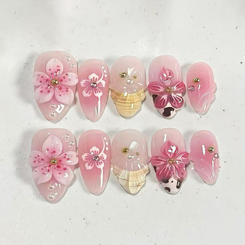 Blumenmuster Press-On Nagelkunst Kollektion