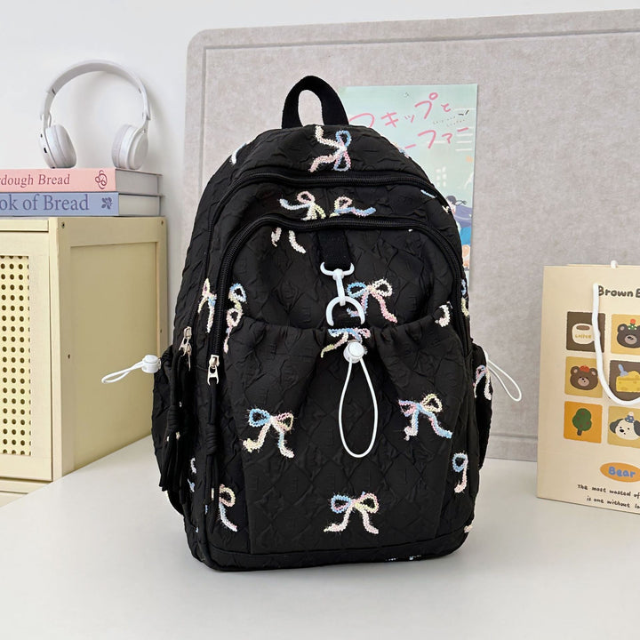 Verspielt bestickter Rucksack