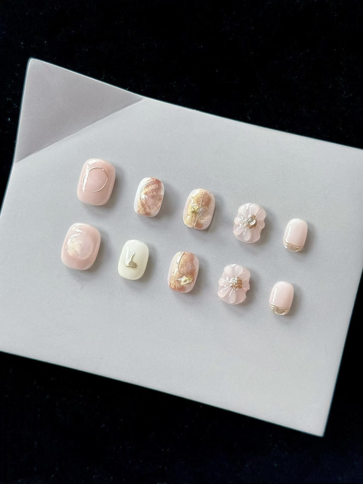 Künstlerisches Floral-Nagelset