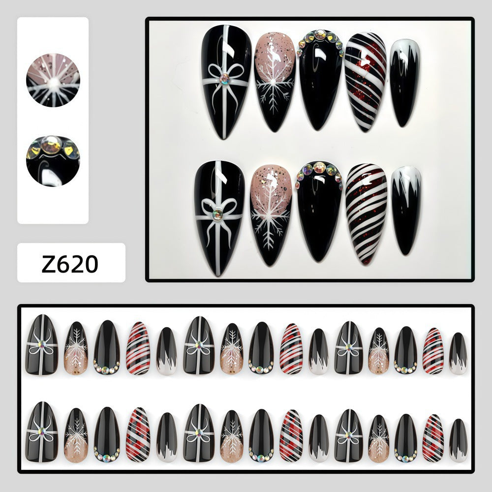Kunstnägel Im Modernen Tribal-Design Karnz