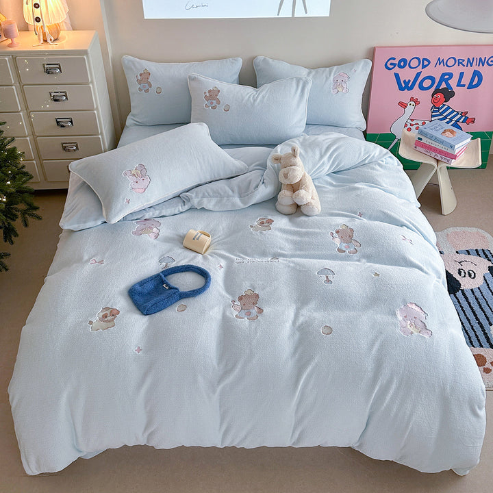 Kinder-Bettwäschegarnitur aus weichem Baumwoll-Fleece mit gestickten Teddybär-Motiven
