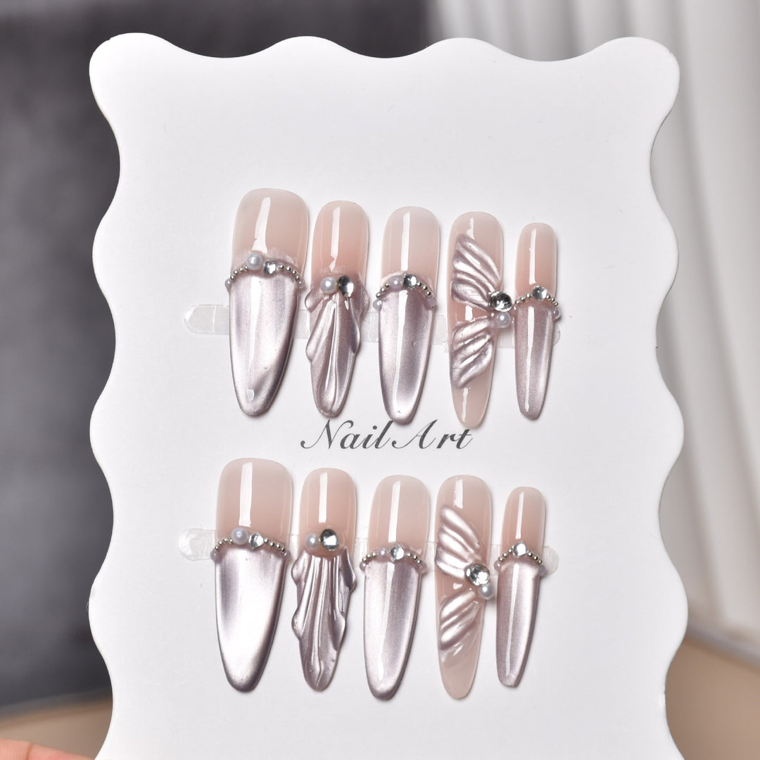 Glamorous Press-On Nail Art Set Karnz