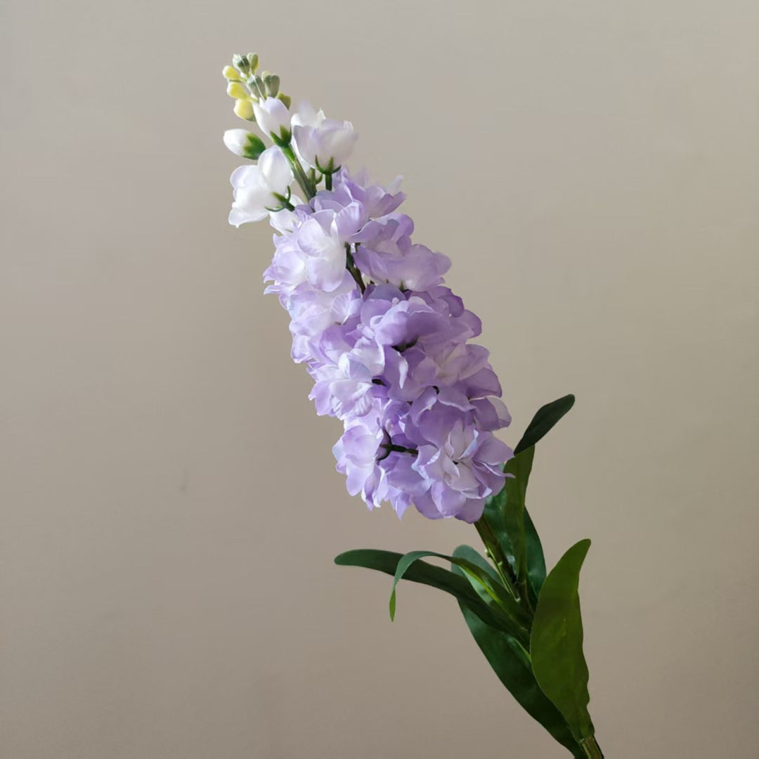 Realistische Blumenstängel