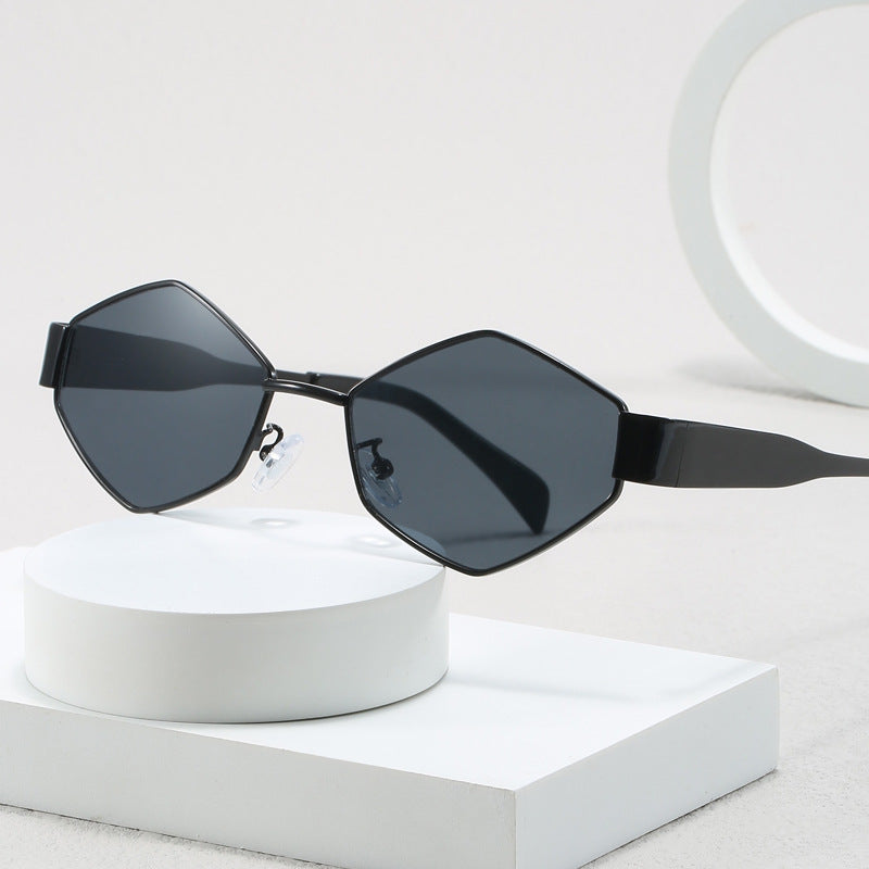 Damen geometrische Sonnenbrille mit luxuriösem Metallrahmen Karnz