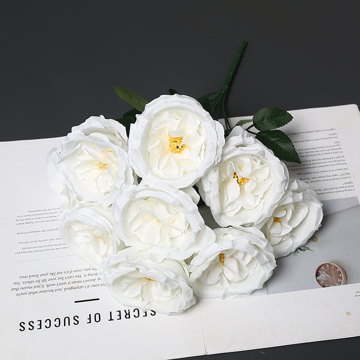 Dekorativer künstlicher Blumenstrauß für die Heimdekoration
