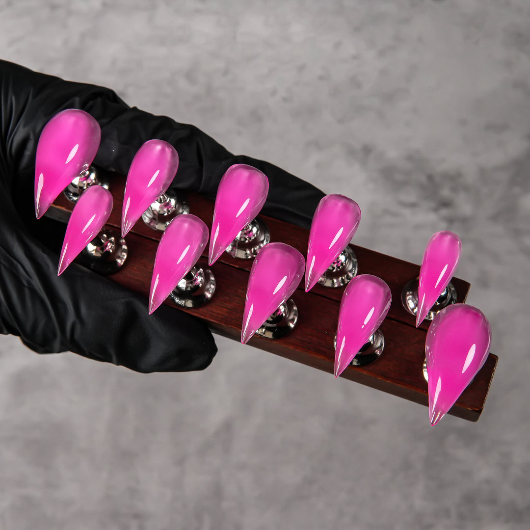 Stiletto Press-On Nail Set mit glänzendem Finish