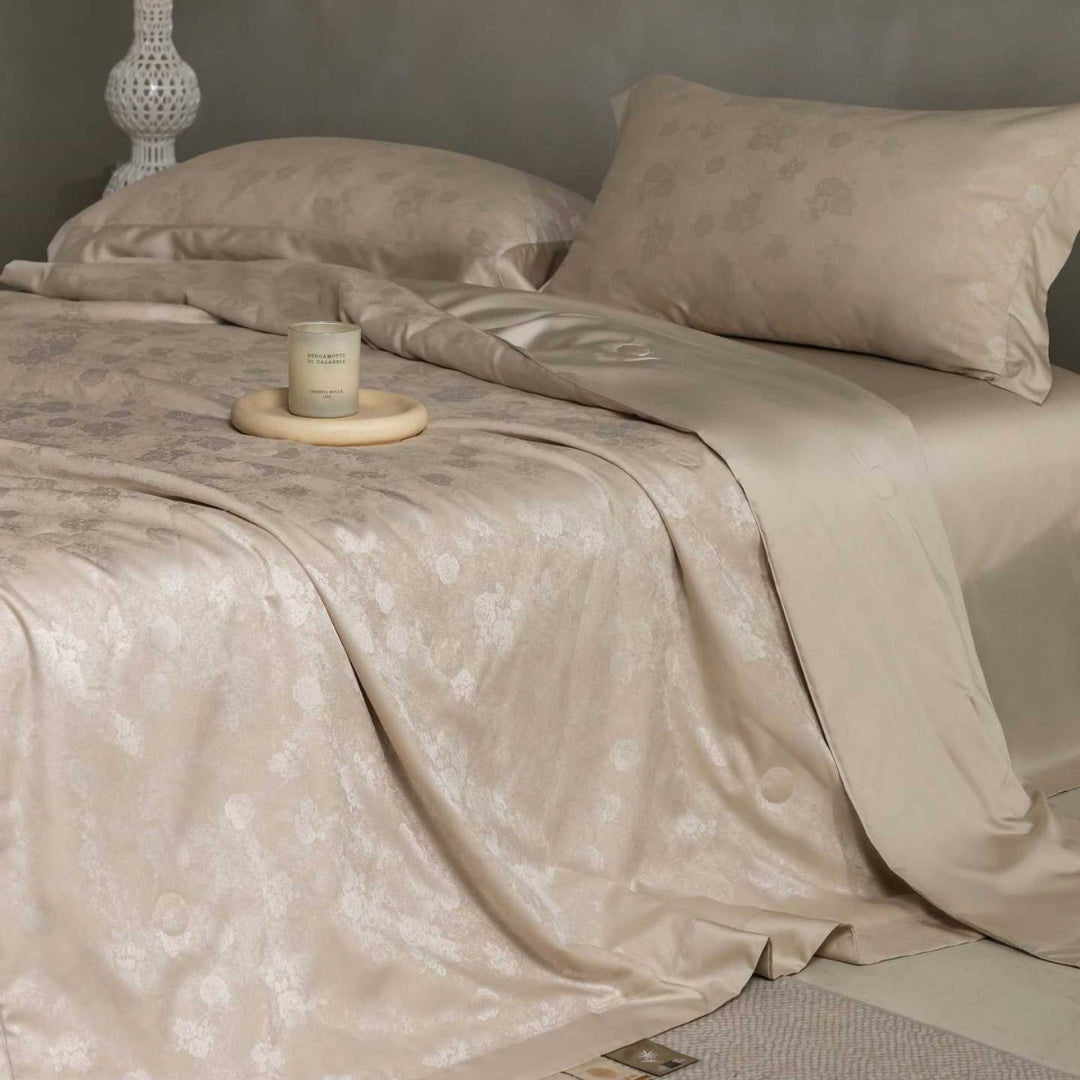 Premium Baumwollsatin-Bettwäsche-Set mit feinem Toile-Motiv und Saumverzierung