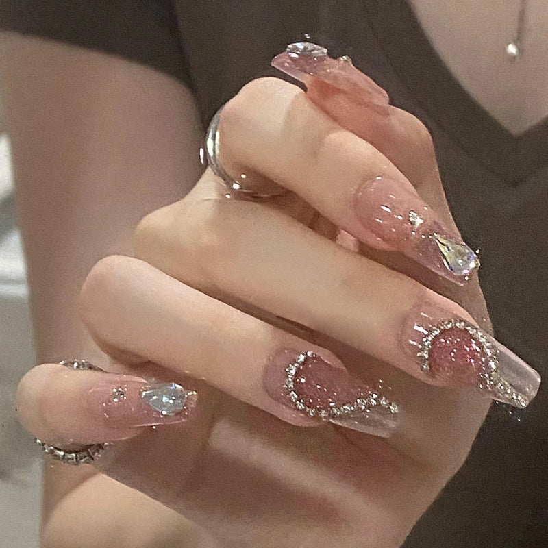 Dekorativer Press-On-Nagelset mit eleganten Edelstein-Accents Karnz