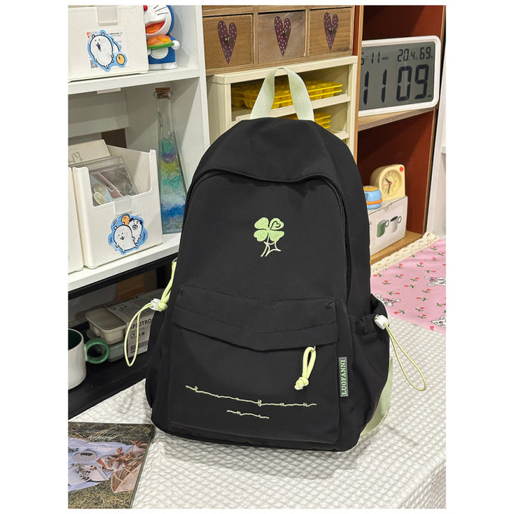 Lässiger bestickter Rucksack