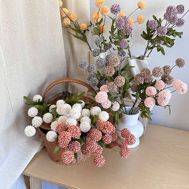 Dekorativer Künstlicher Blumenstrauß mit Detailreichem Designs Karnz