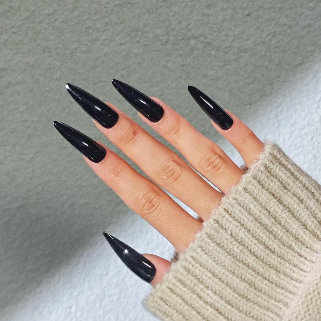 Stiletto Press-On Nagelerweiterungen Karnz