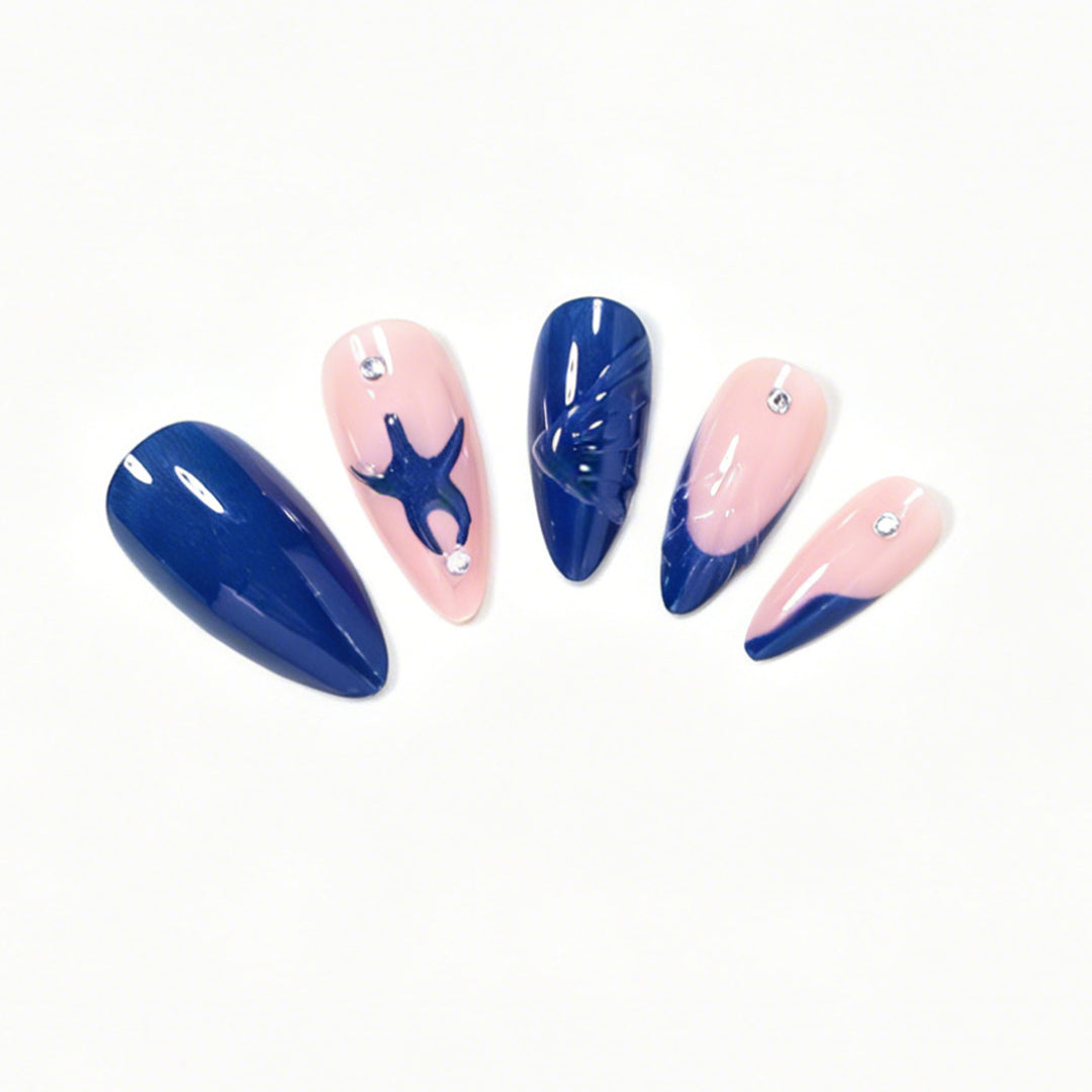 Künstlerisches von Ozeanen inspiriertes Nagelset Karnz