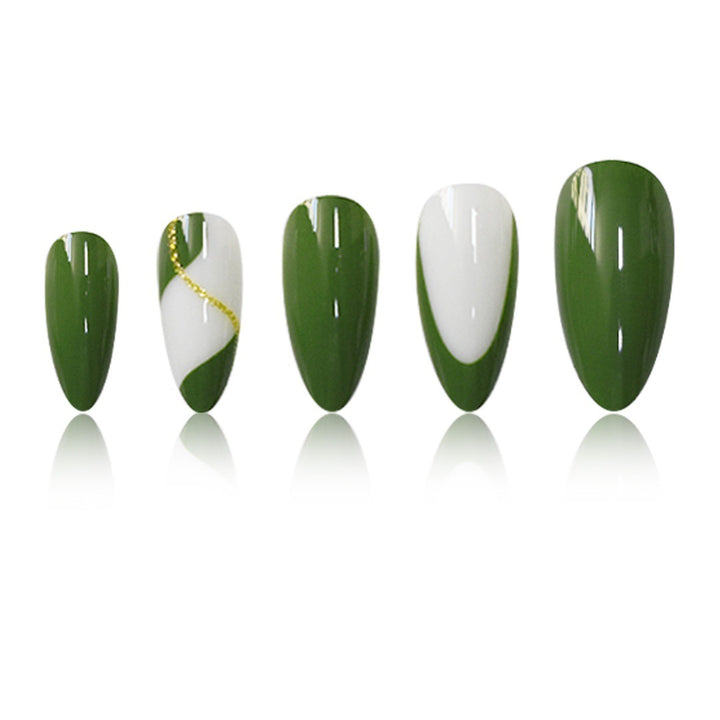 Elegante Stiletto Press-On Nagelkunst Karnz