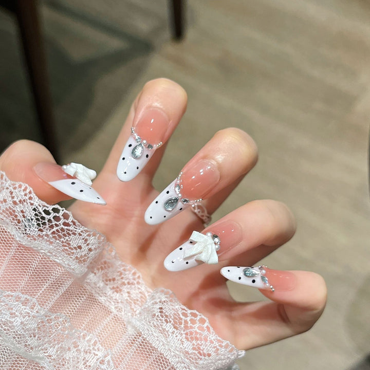 Elegante Press-On Nail Art Karnz
