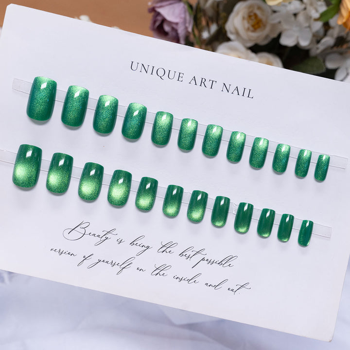 Glänzende Ombre-Nagelkunst
