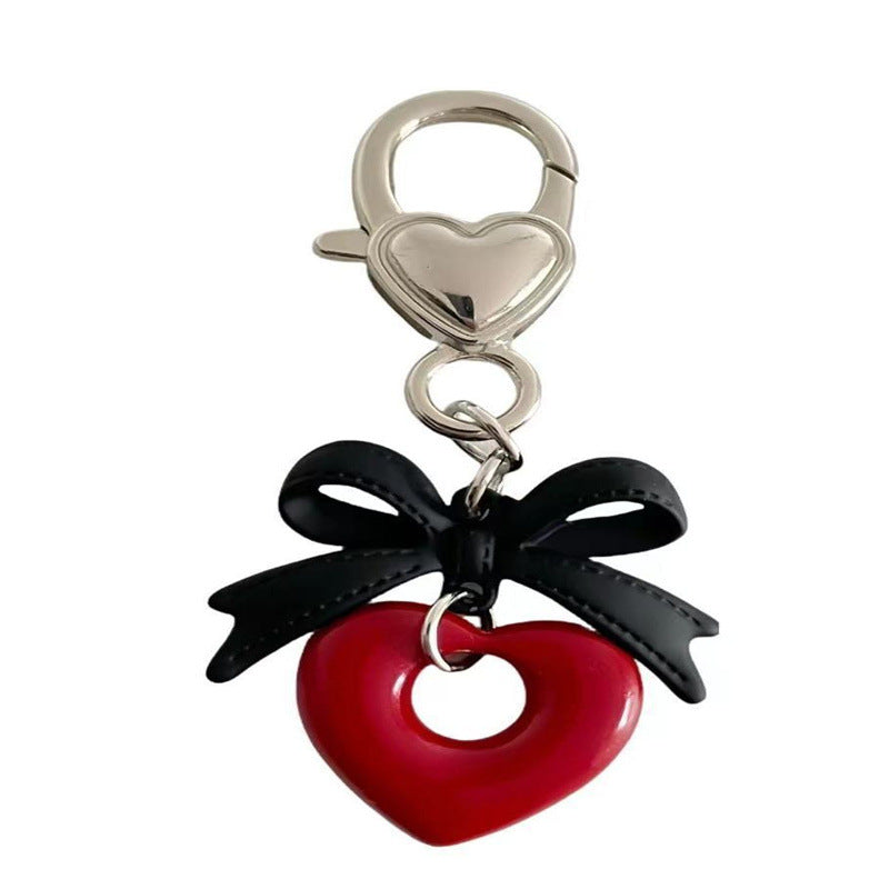Herzförmiger Charm Schlüsselanhänger Karnz