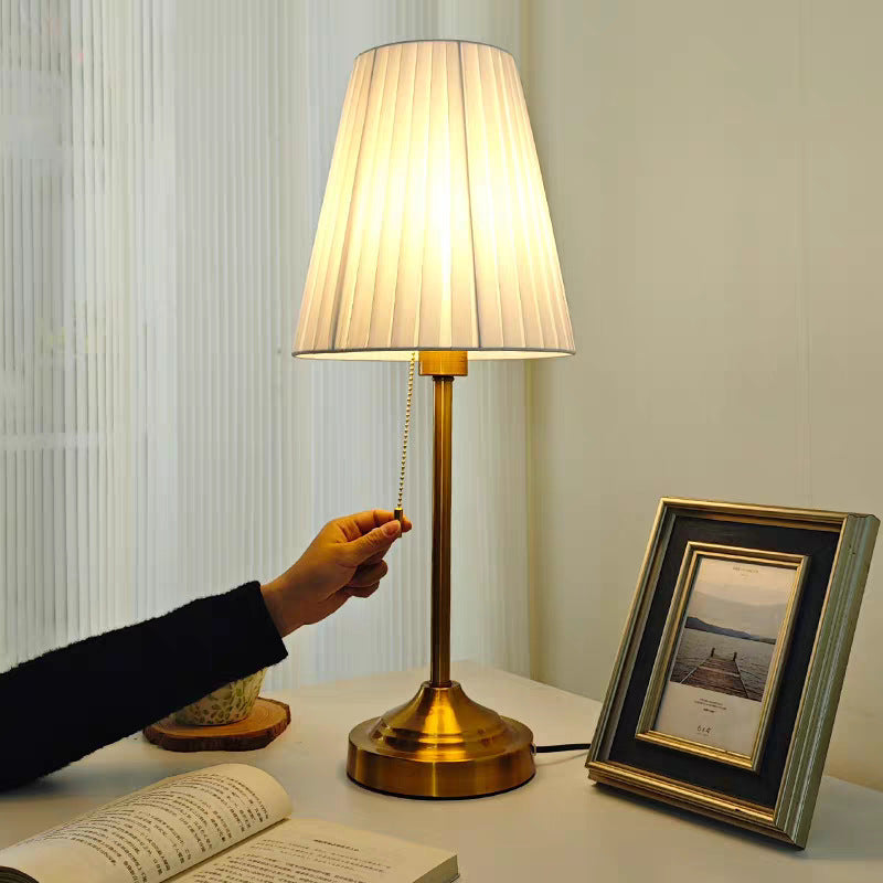 Elegante Moderne Gefaltete Tischlampe