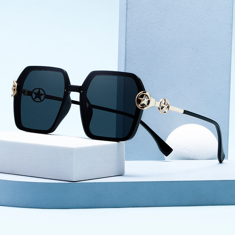 Damen Modische Sonnenbrille mit luxuriösen Verzierungen Karnz
