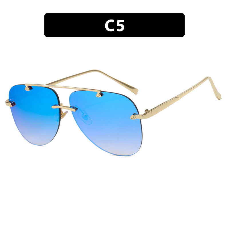 Damen elegante Piloten-Sonnenbrille mit UV-Schutz und reflektierenden Gläsern Karnz
