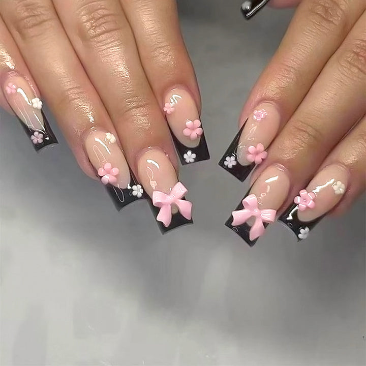 Dekorative Press-On Nagelkunst Karnz