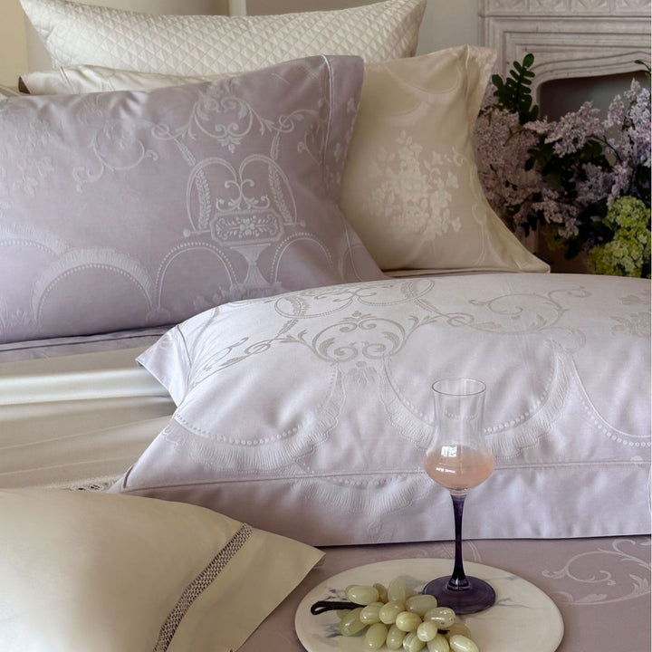 Premium Jacquard Damask Bettwäsche Ensemble mit gequilteten Euro Kissen