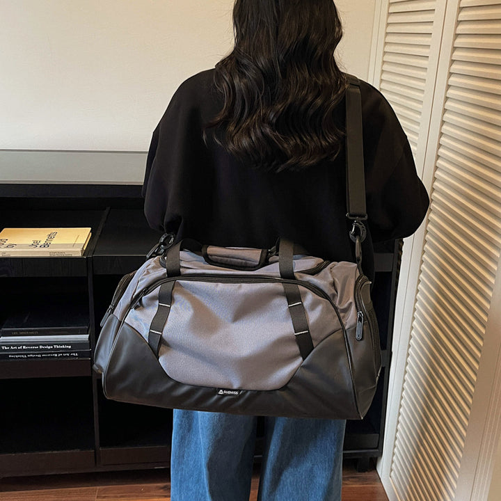 Vielseitige Reisetasche mit mehreren Fächern Karnz