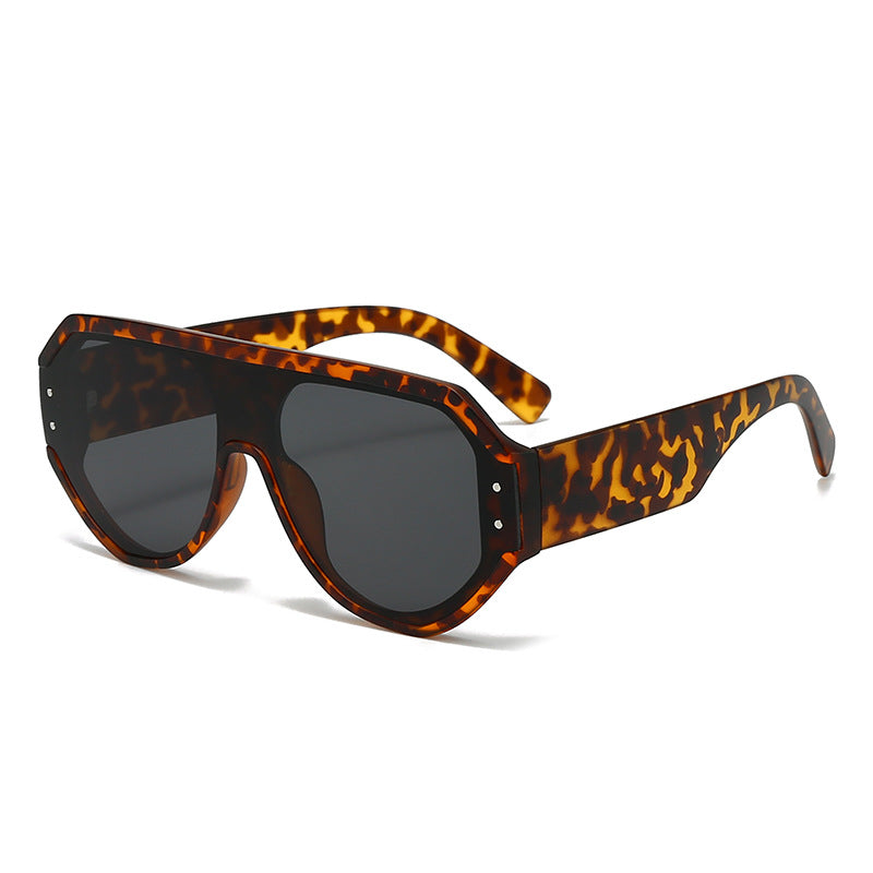 Damen modische oversized Sonnenbrille mit breitem Rahmen Karnz