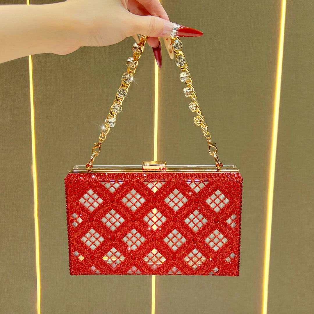 Elegante Abend-Clutch mit Kettenhenkeln