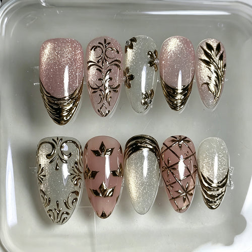 Luxuriöses Verziertes Press-On Nagelkunst Set