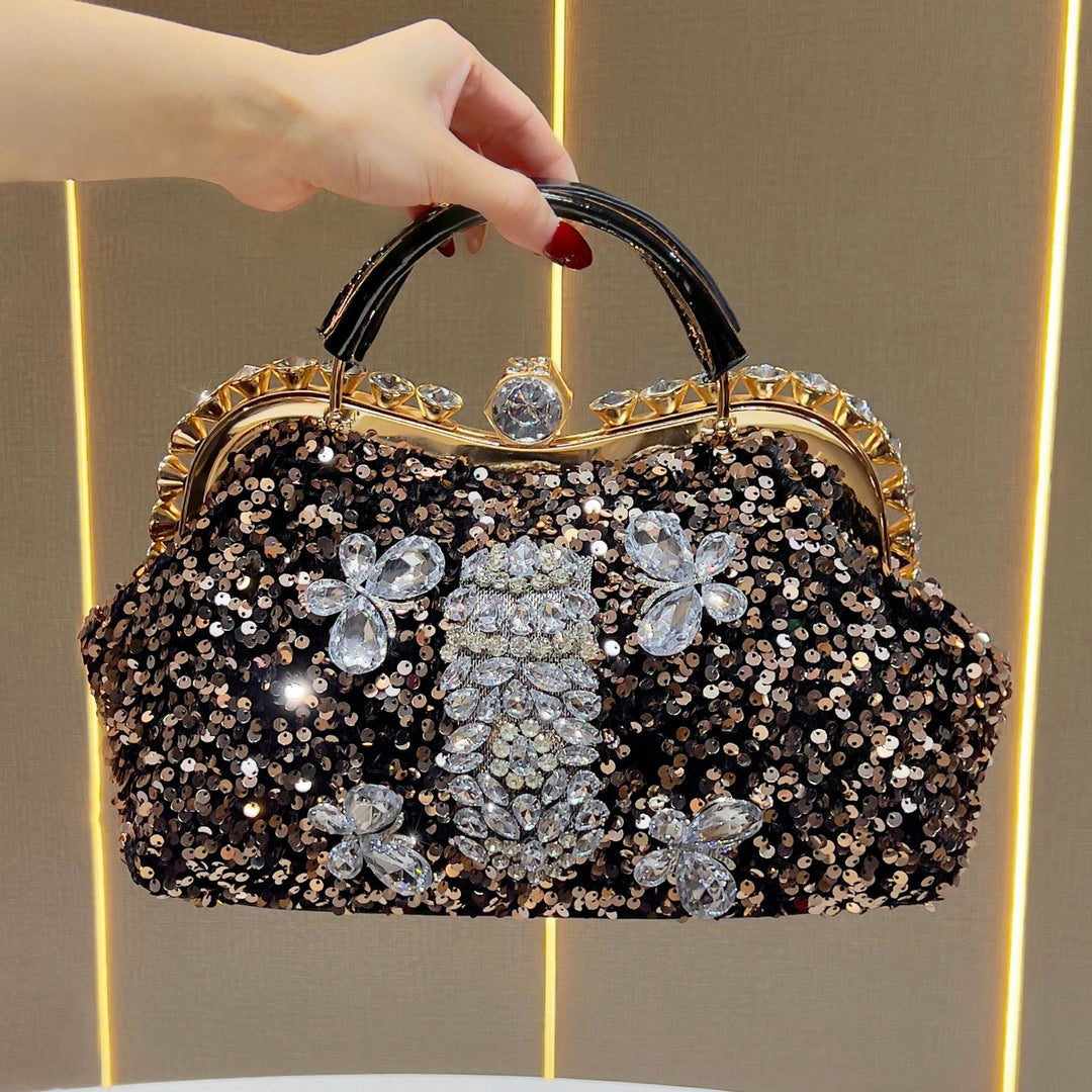 Verzierte Abendtasche