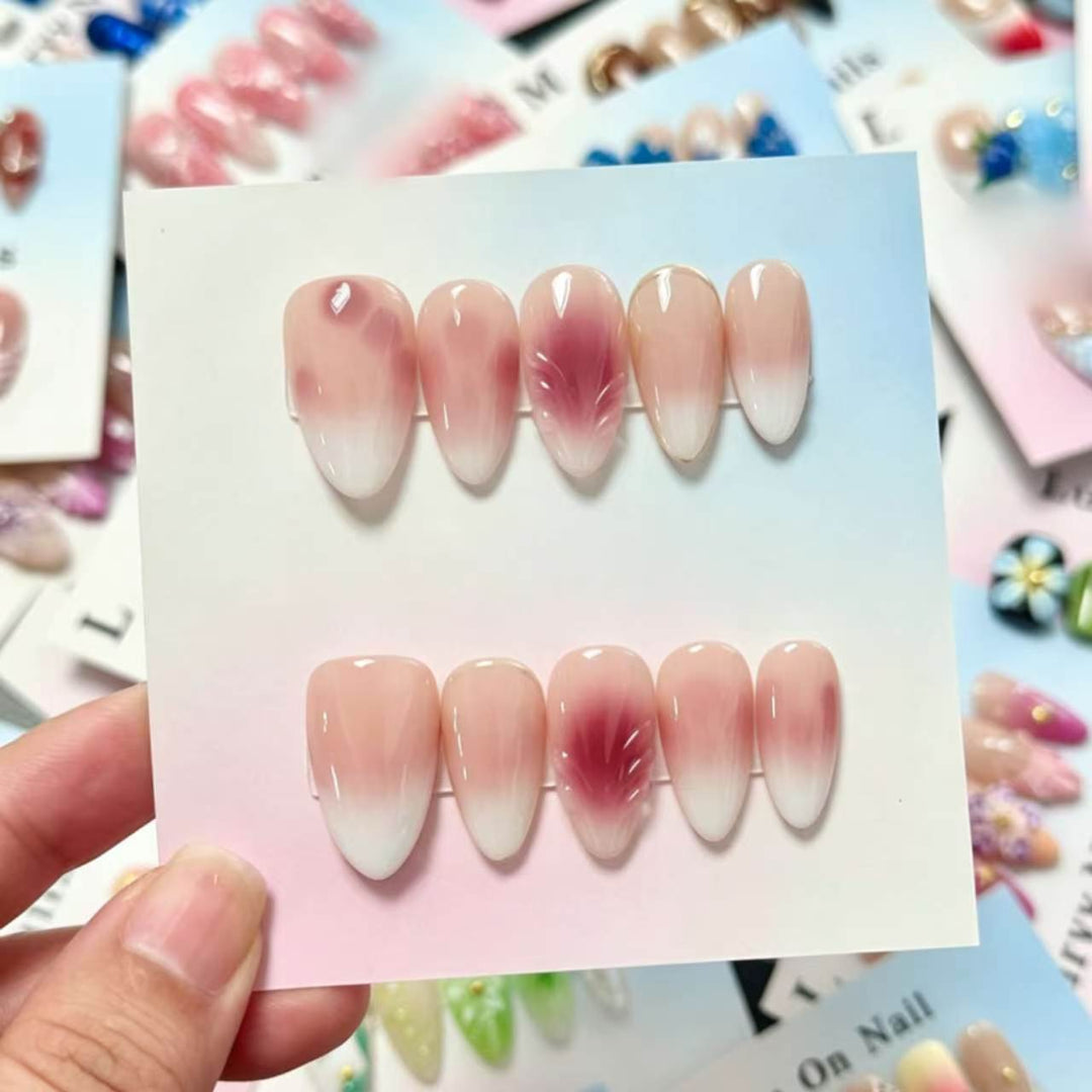 Dekoratives Handgefertigtes Press-On Nagelkunstset mit von Strand inspirierten Designs