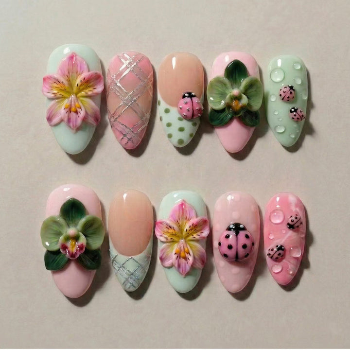 Florale Nagelkunstkollektion