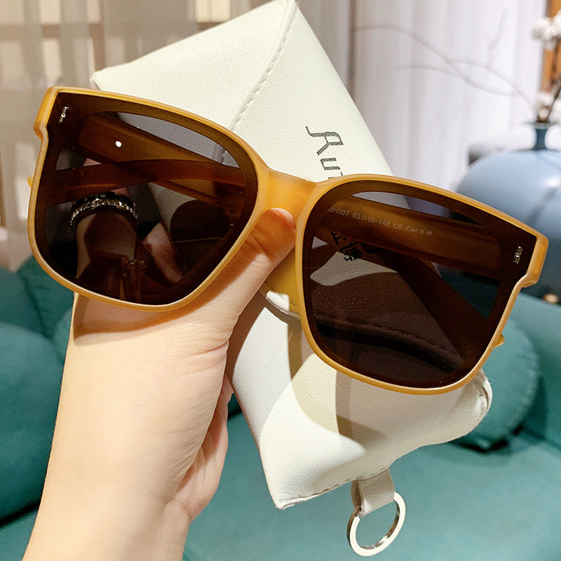 Damen Modische Sonnenbrille im trendigen quadratischen Design Karnz